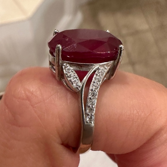 Genuine ruby 925 sterling silver ring - Picture 2 of 4